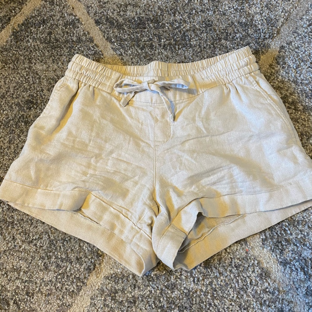 Cream shorts